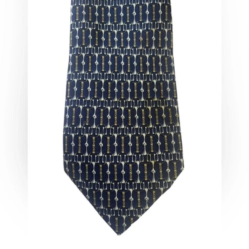 HERMES Patterned 100% silk tie